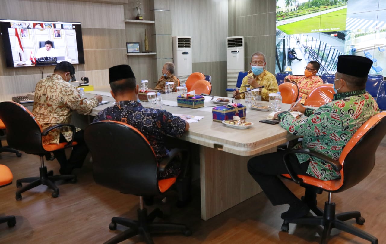 Bupati Alfedri Ikuti Video Conference Terkait Implementasi PSBB